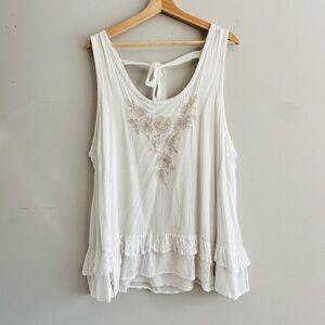 Democracy Embroidered Tan White Floral Flowy Ruffle Sleeveless Top Bohemian Boho